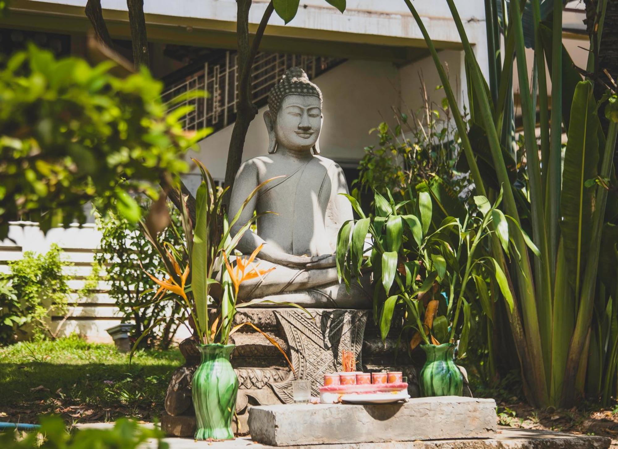 Cambodian Country Club Hotel Пном Пен Екстериор снимка