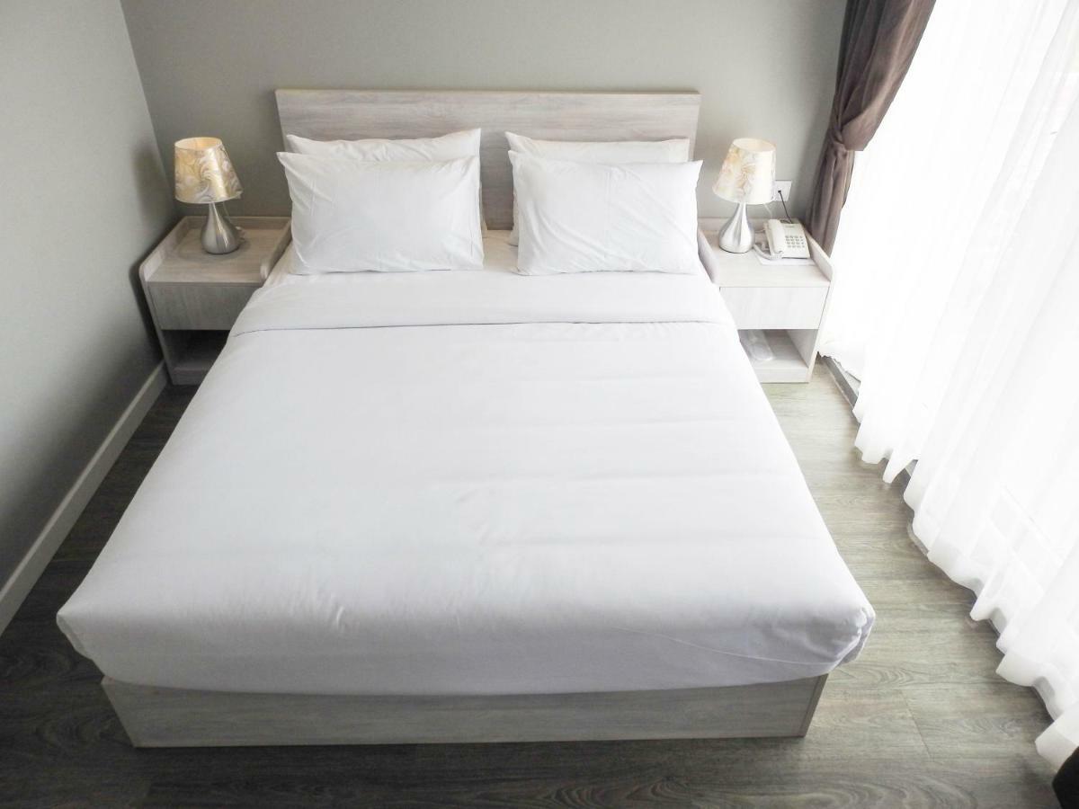 Cambodian Country Club Hotel Пном Пен Екстериор снимка