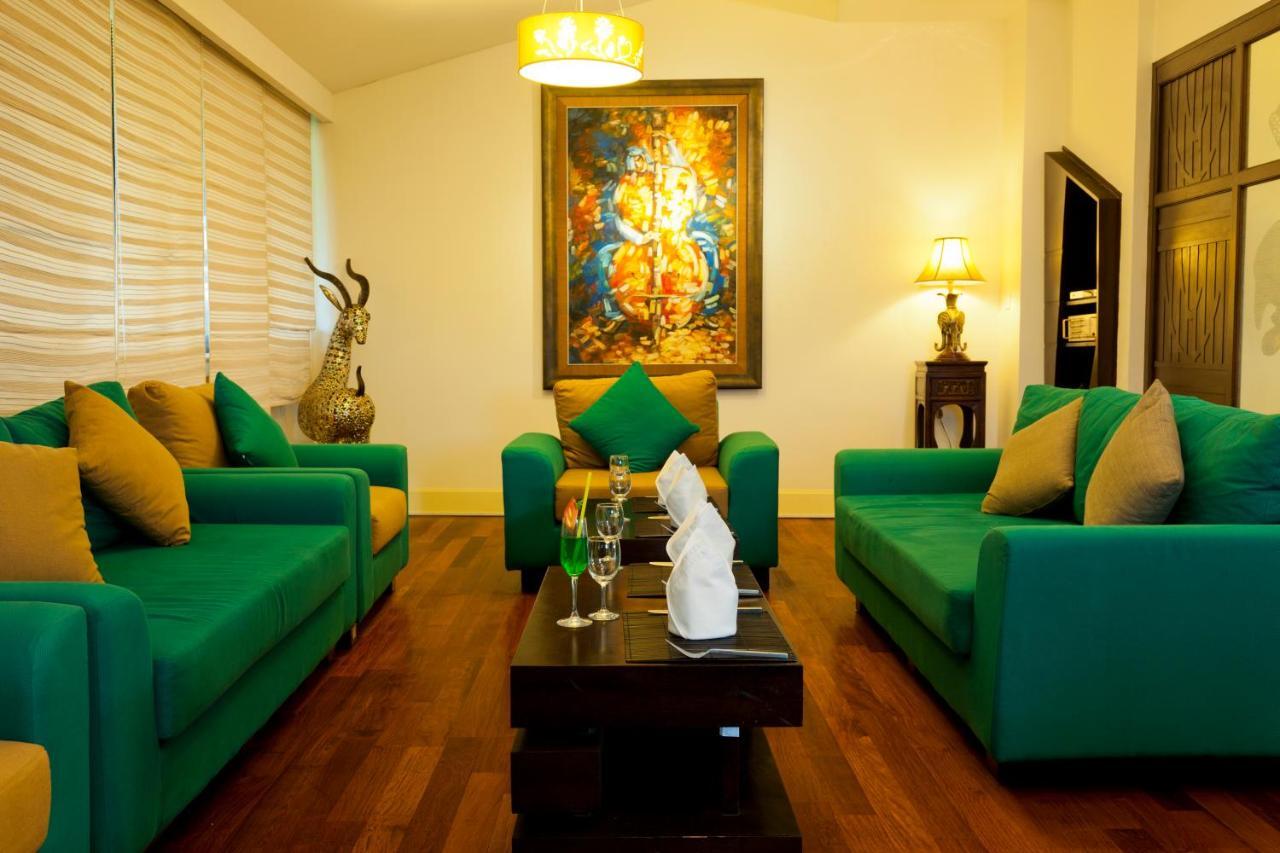 Cambodian Country Club Hotel Пном Пен Екстериор снимка